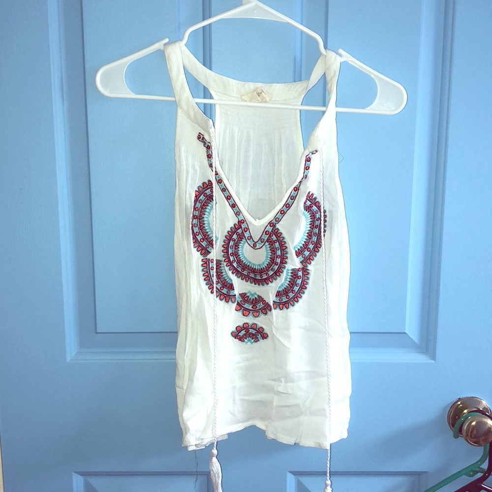 White tank blouse with detailing
